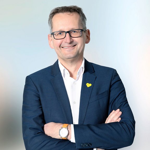 Joerg_Stotz_HANSAINVEST.jpg